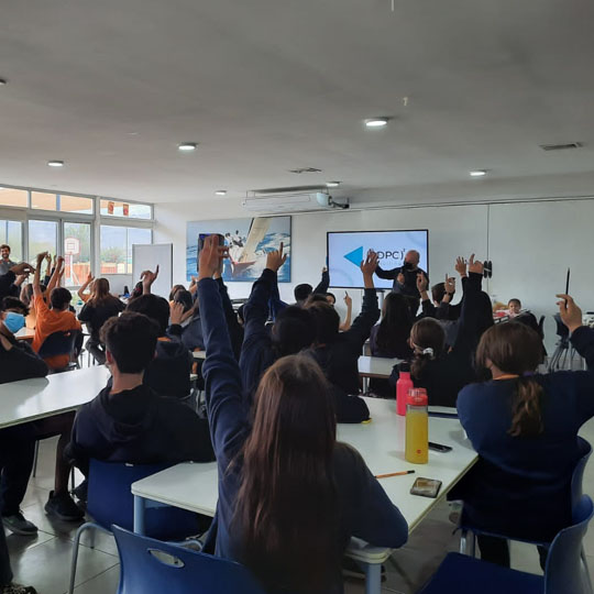 Colegio Cabo de Hornos Charla Estudiantes Enseñanza Básica Enseñanza Media Alumnos